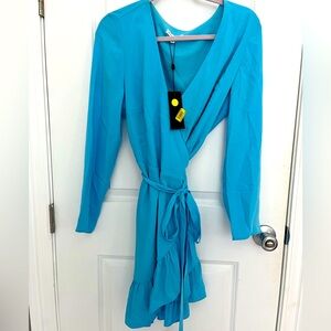 Gianni Bini vibrant blue wrap dress size medium with tags